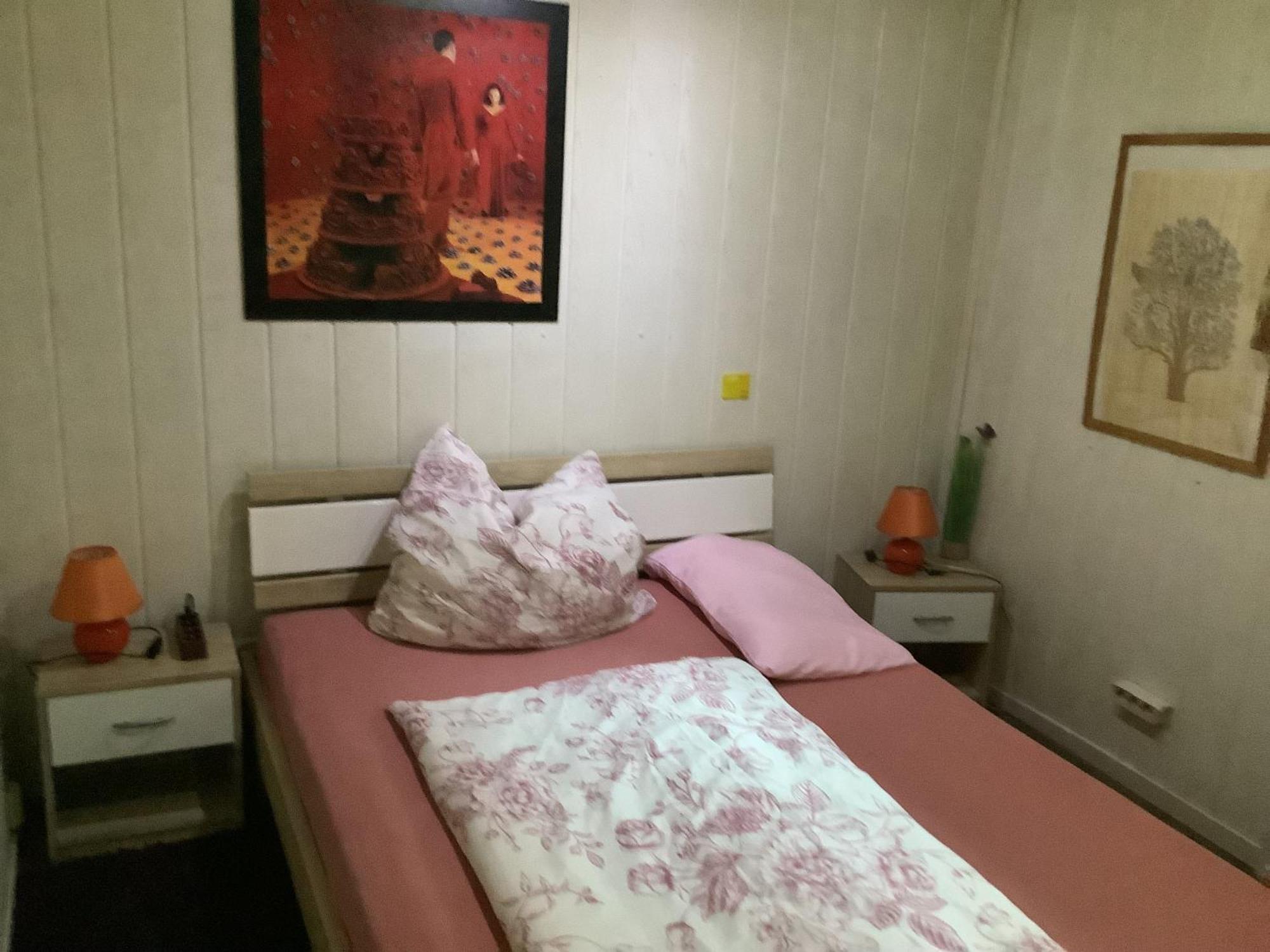 אסן Schoenes Zimmer Im Seterant/Untergeschoss מראה חיצוני תמונה